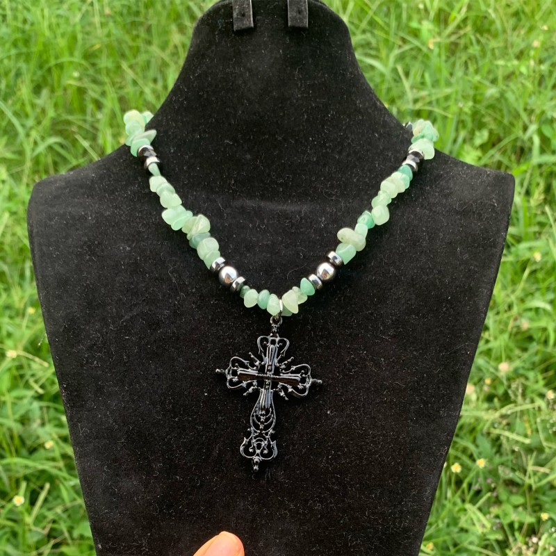 Unisex Gemstone chips necklace. ‘_Nelly piece collection‘